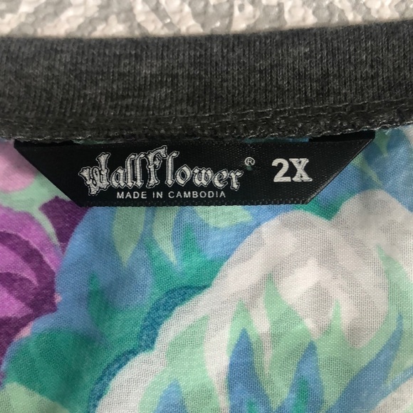 Wallflower Sheer Floral Jersey Top 2X - Picture 3 of 9